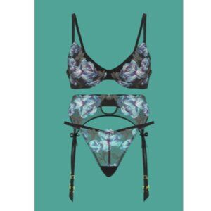 Victoria's Secret Very Sexy Electric Orchid Embroidery Push-Up Bra 32B 3 Pc Set